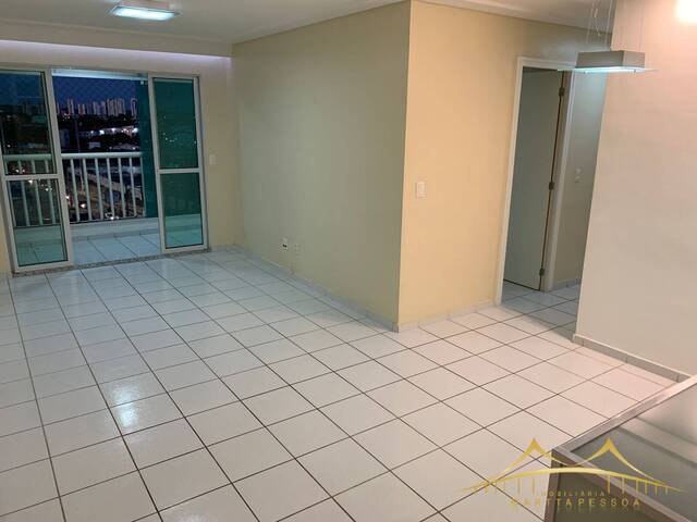 #819 - Apartamento para Venda em Parnamirim - RN