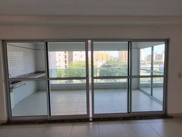 #941 - Apartamento para Venda em Natal - RN