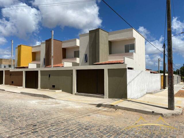 #905 - Casa para Venda em Parnamirim - RN - 2