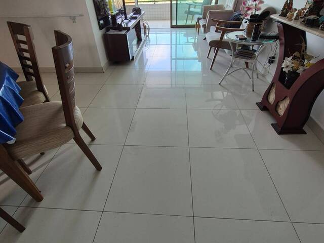 #1049 - Apartamento para Venda em Natal - RN